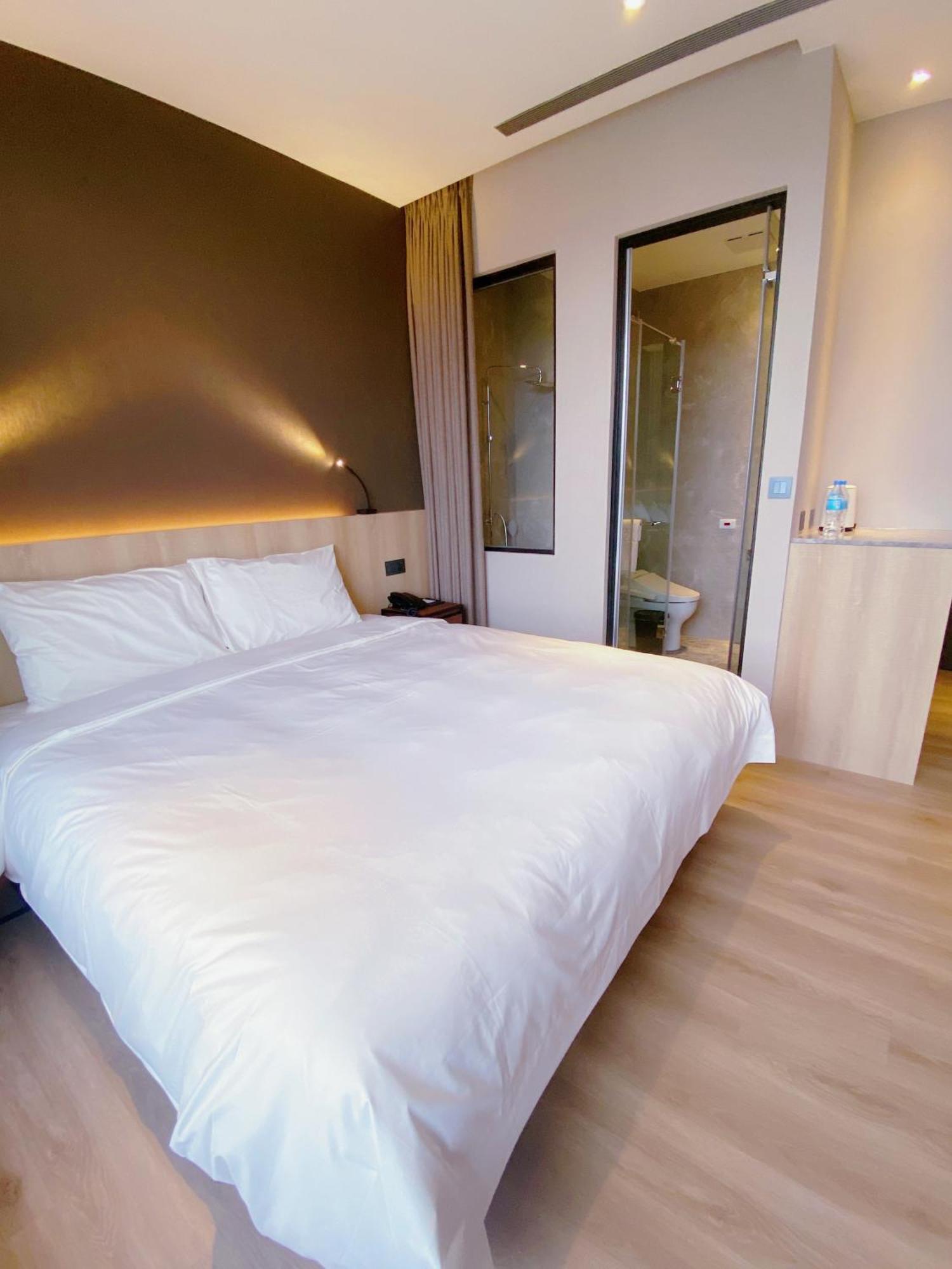 Alfar Hotel Taoyuan Rum bild