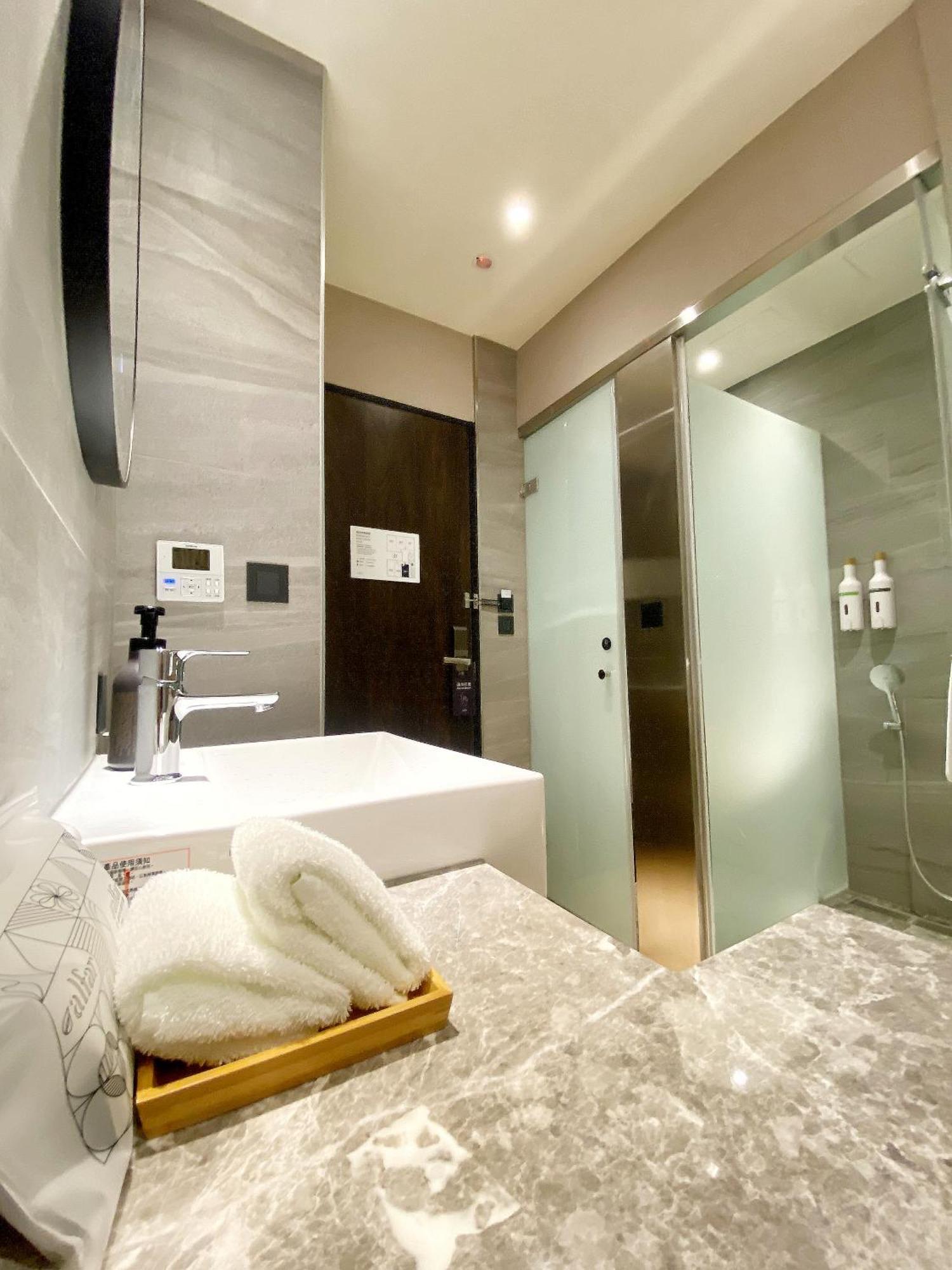 Alfar Hotel Taoyuan Rum bild